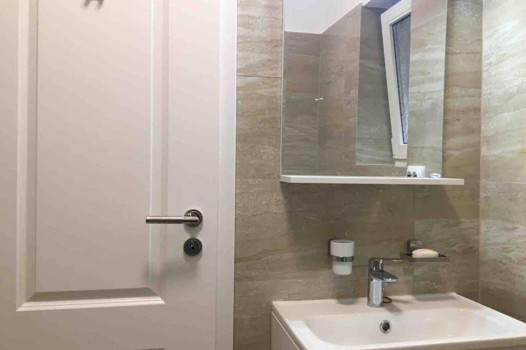 Magheru Cozy New Apartament 2 Rooms Bükreş Dış mekan fotoğraf